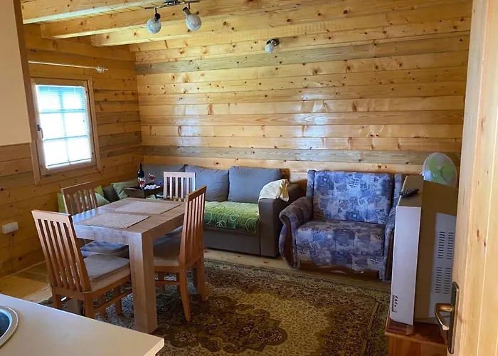 Etno Kuca Mladenovic Дом отдыха Raska